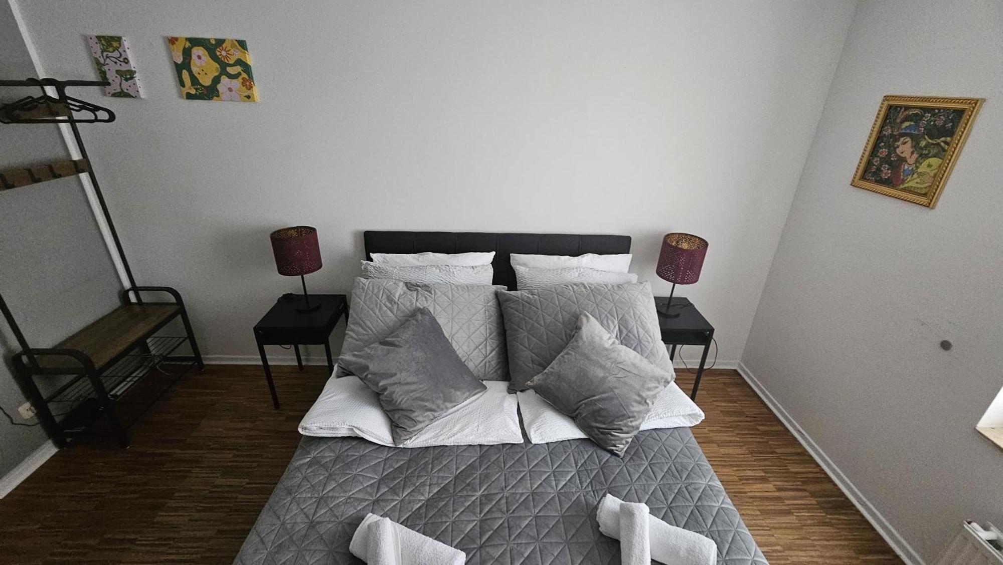 80 M2 Moderne Und Zentrale Wohnung In Hannover Mit Eigenem Parkplatz 외부 사진